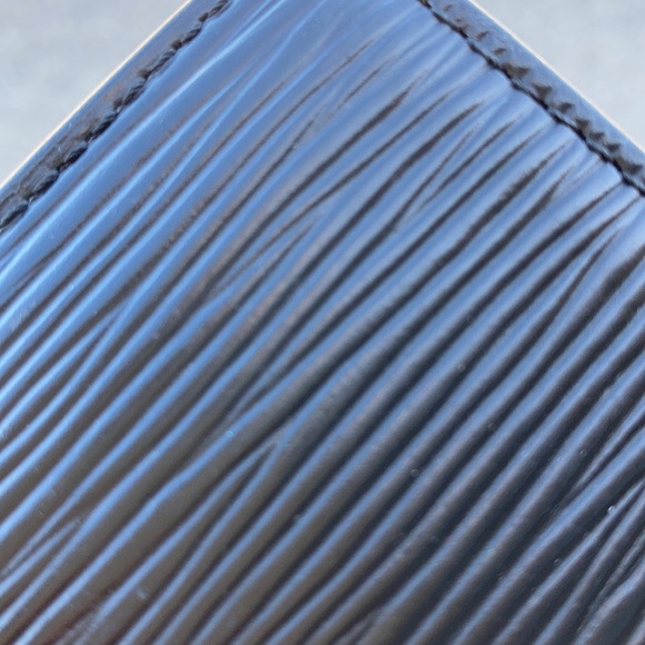 Meet your Posher, Katie - Picture 1 of 1